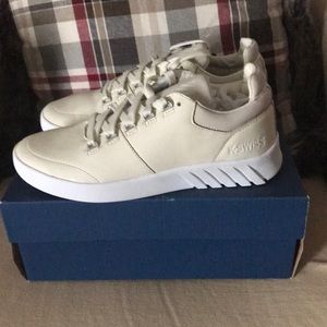 NIB K-Swiss Leather Aero Trainer shoes